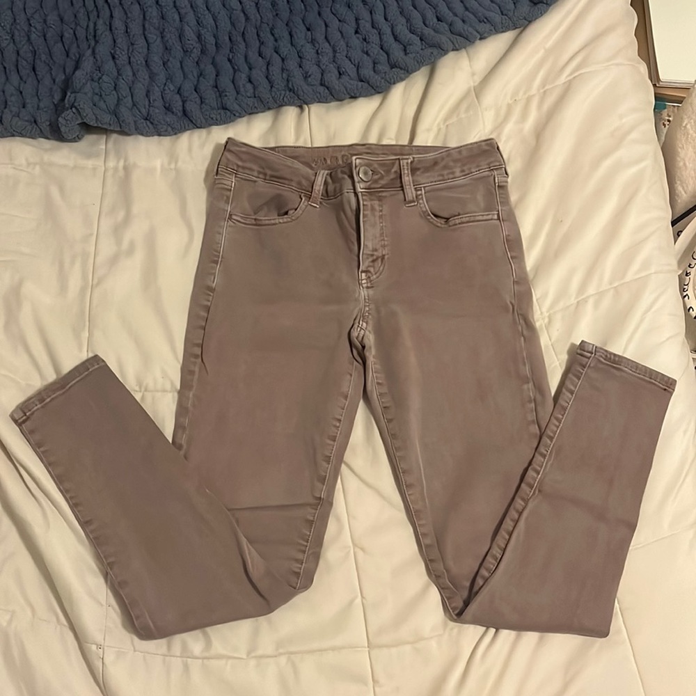 Women’s American Eagle skinny jeans